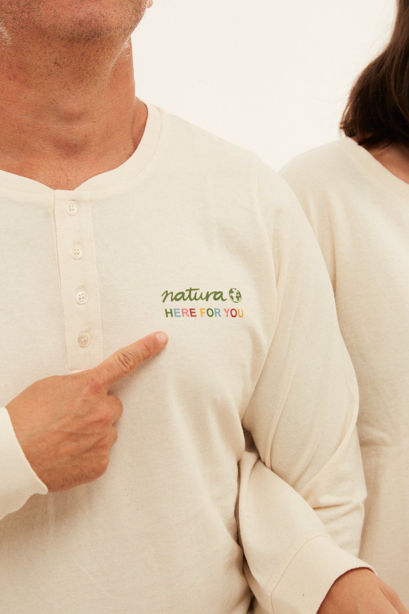 detalle camiseta del nuevo uniforme Natura