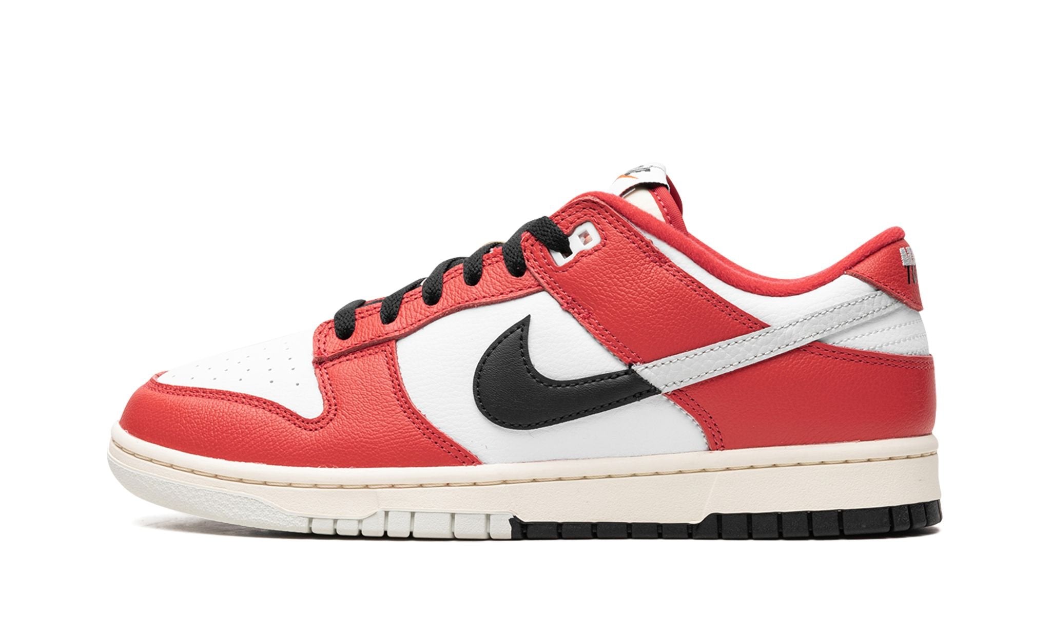 Nike Dunk Low Chicago Split1