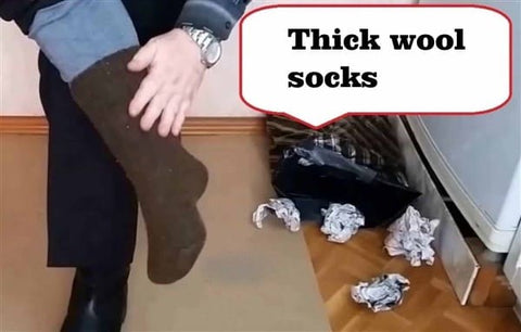 How to wear Soviet boots wool socks portyanki use sapogi foot wraps