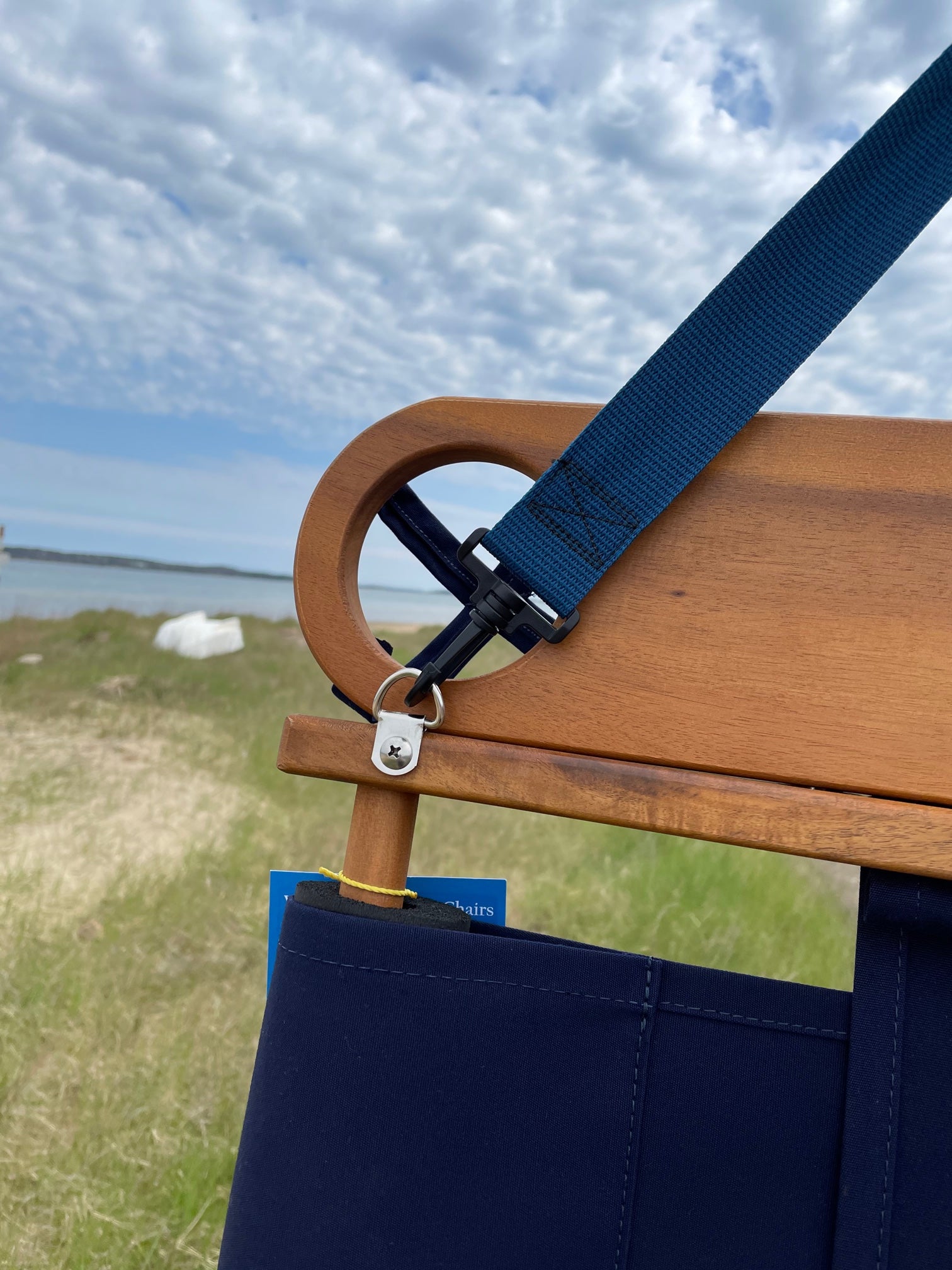 Modern Beach Chair Carry Strap with Simple Decor