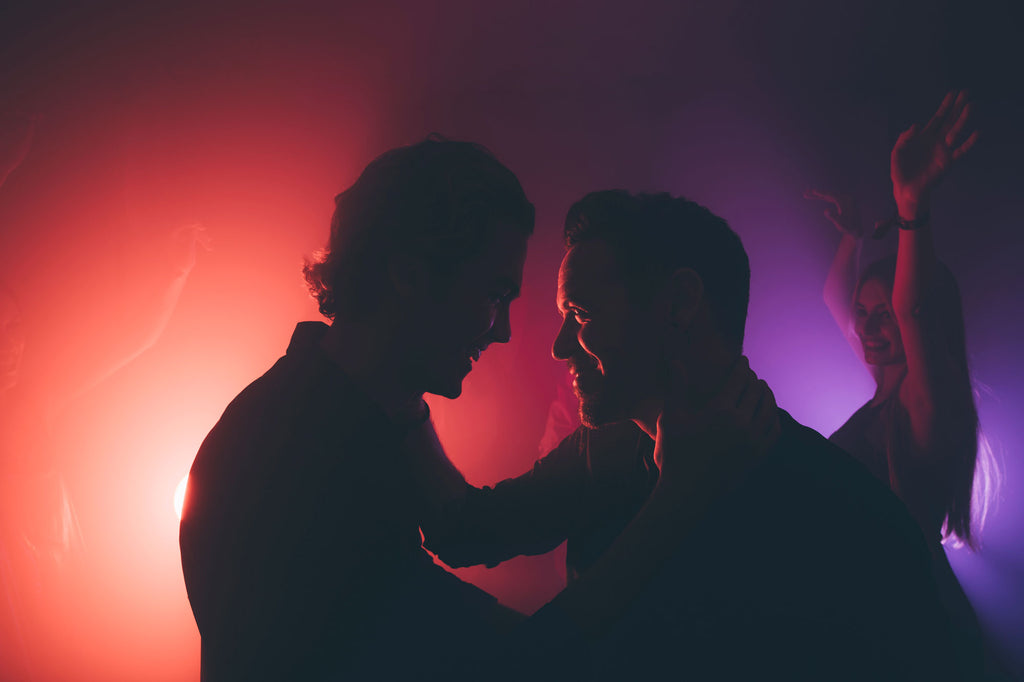 Men Dancing in Gay Club - Prowler Blogs - Gay Bar Review