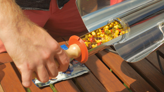 Dehydrated and Freeze-dried Food Solar Cooking