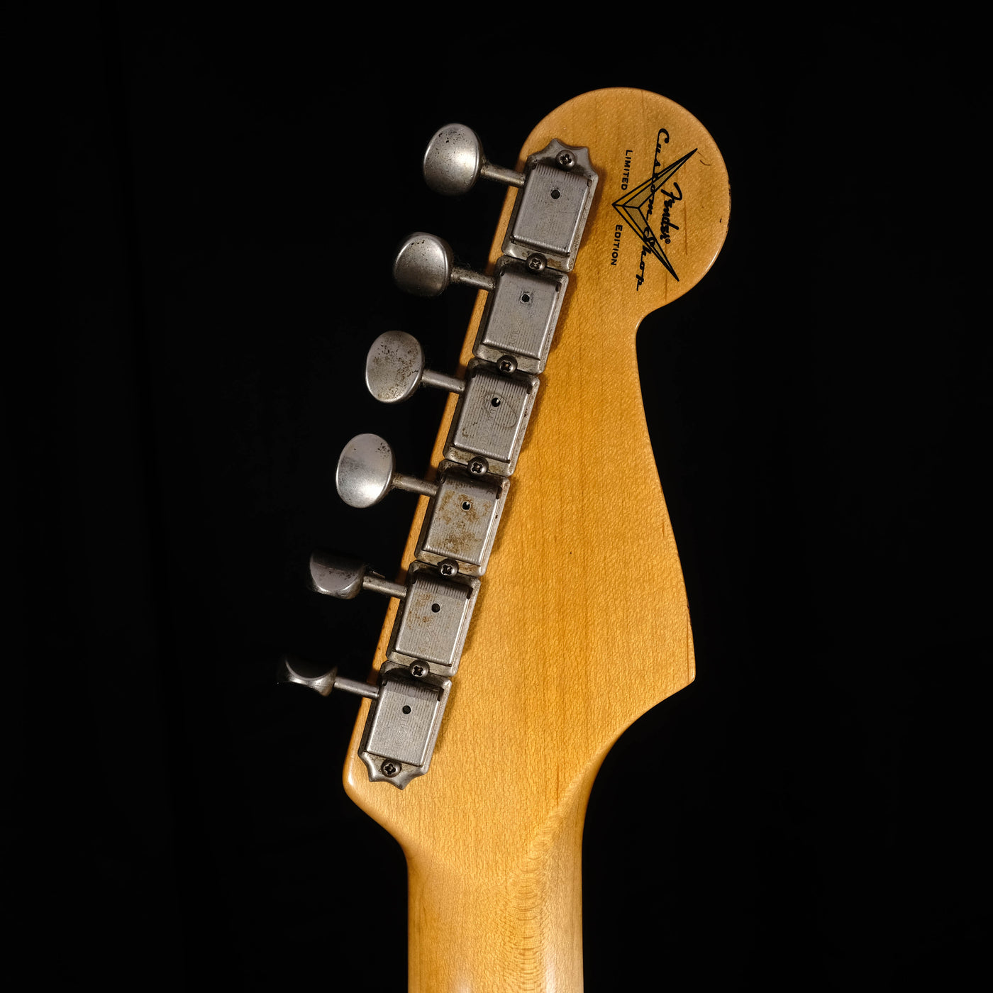 fender stratocaster headstock