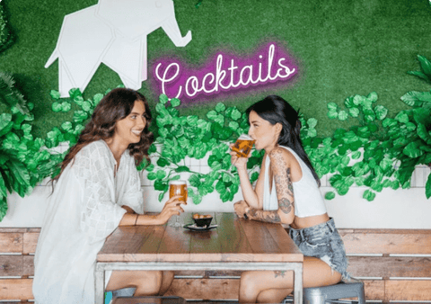 Cocktails- Home Bar neon Signs Decor Ideas