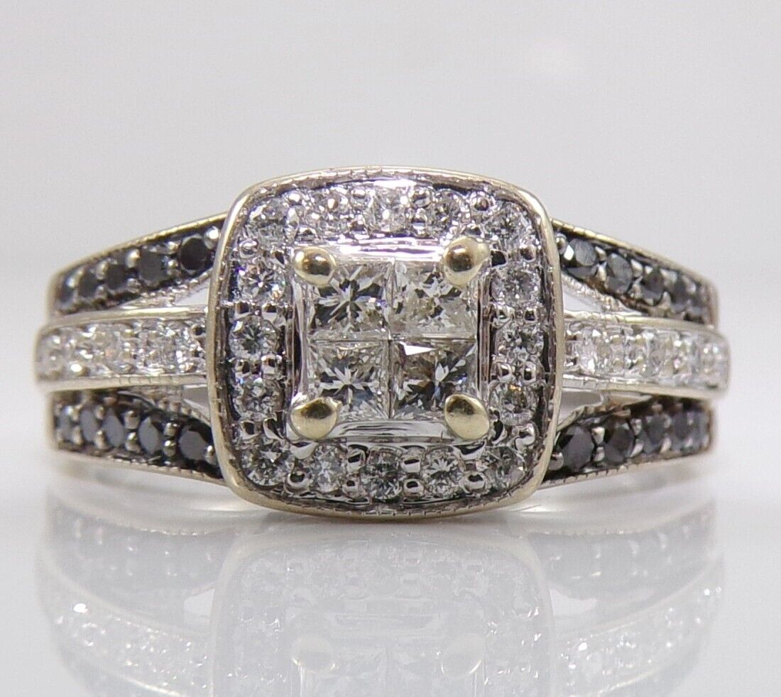 14K White Gold 0.50ctw Black & White Diamond Halo Engagement Ring Size 7.5 LNC2