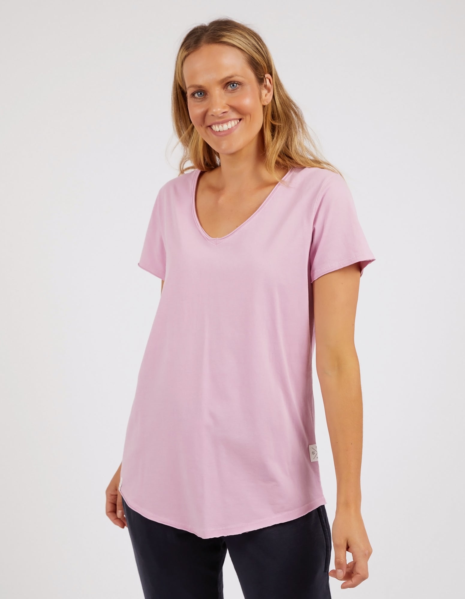 Fundamental Vee Tee Peony Pink