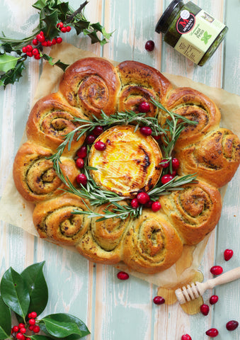 Moran's pesto bread wreath with baked camembert