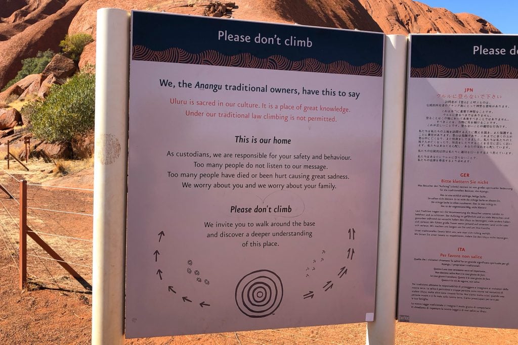 Uluru - Please don't climb