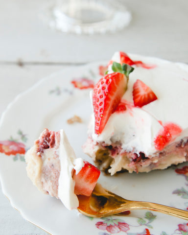 strawberry swirl cheesecake