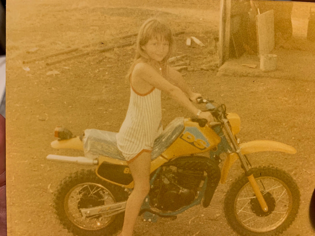 Zoe Swain riding as a child - Moto Femmes Australia