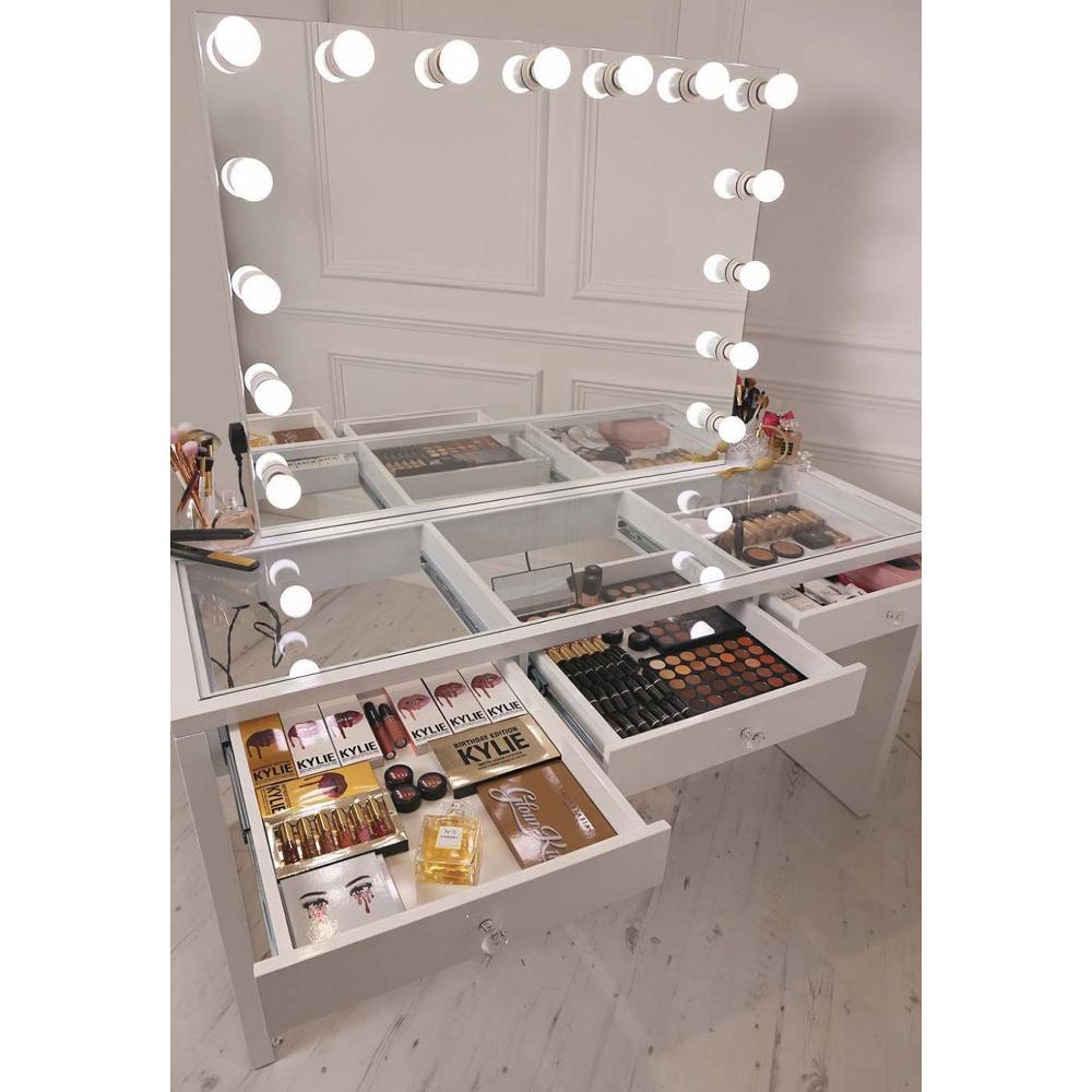 Hollywood Mirror In Black Gloss | Makeup Mirror with Lights | Dressing  Table Mirror with Lights | V… | Diy vanity mirror, Dressing table mirror, Makeup  table vanity