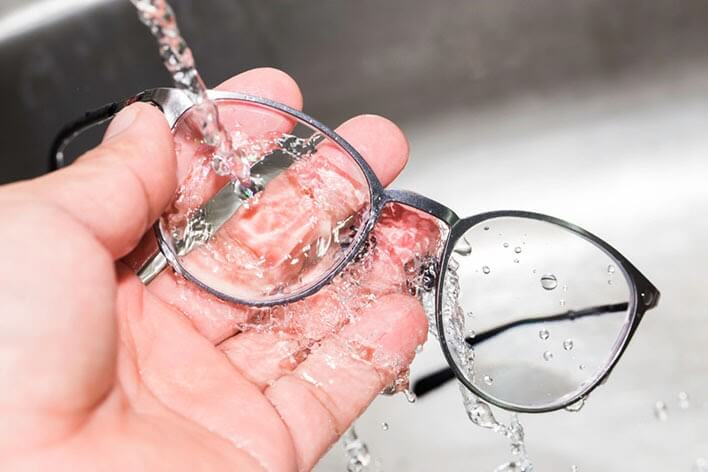 Glasses running under water 