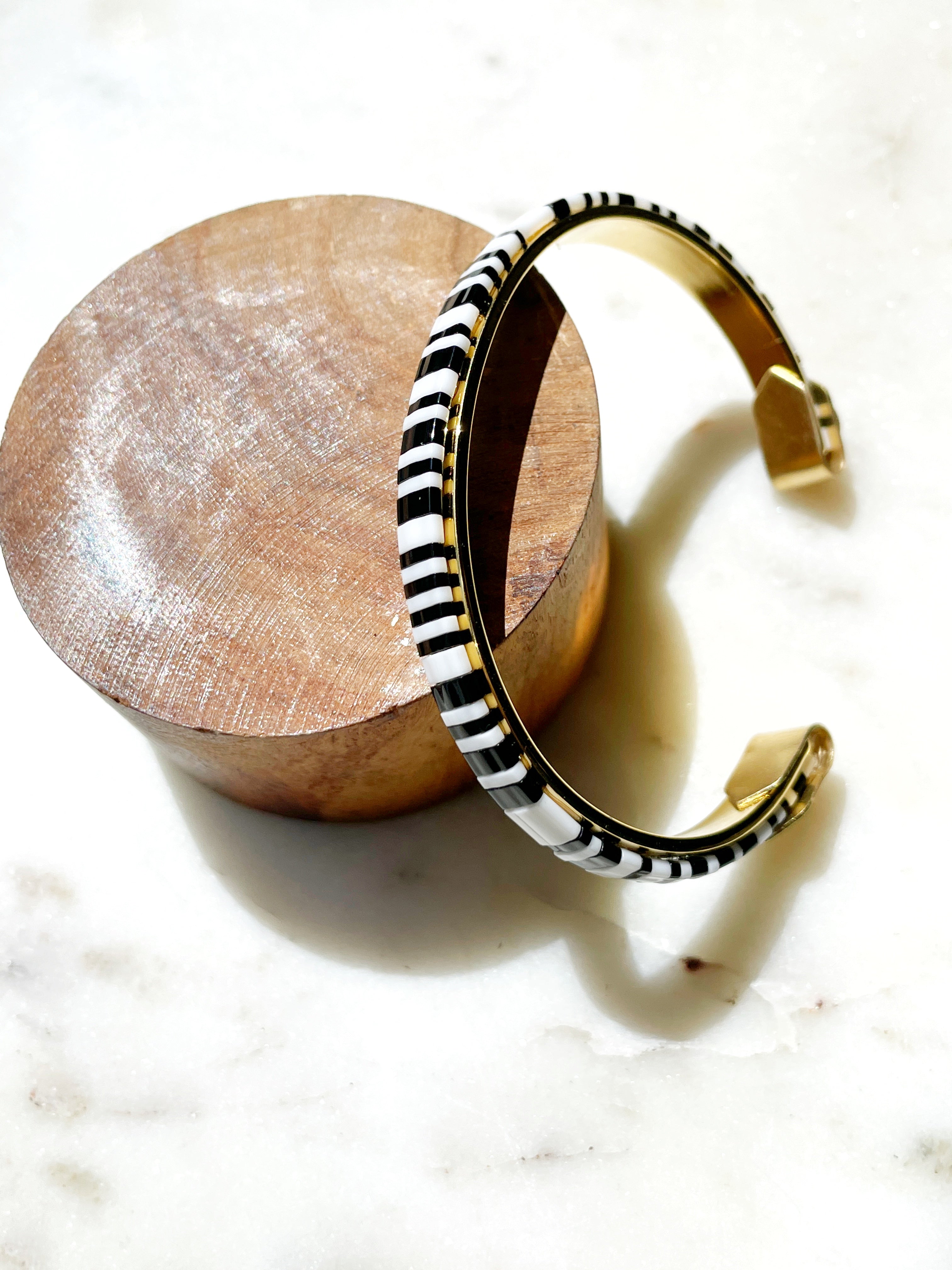 Glass Bead Cuff - Zebra