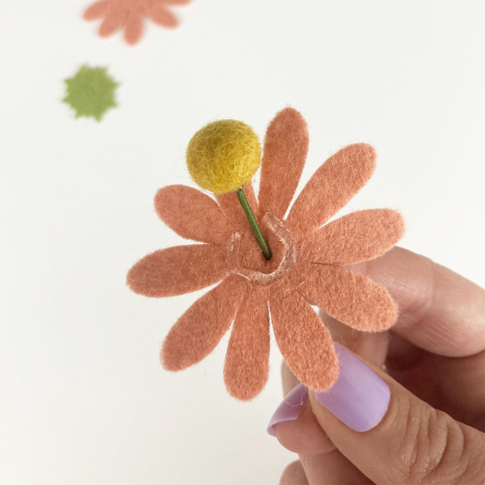 Adding petals to daisy stem