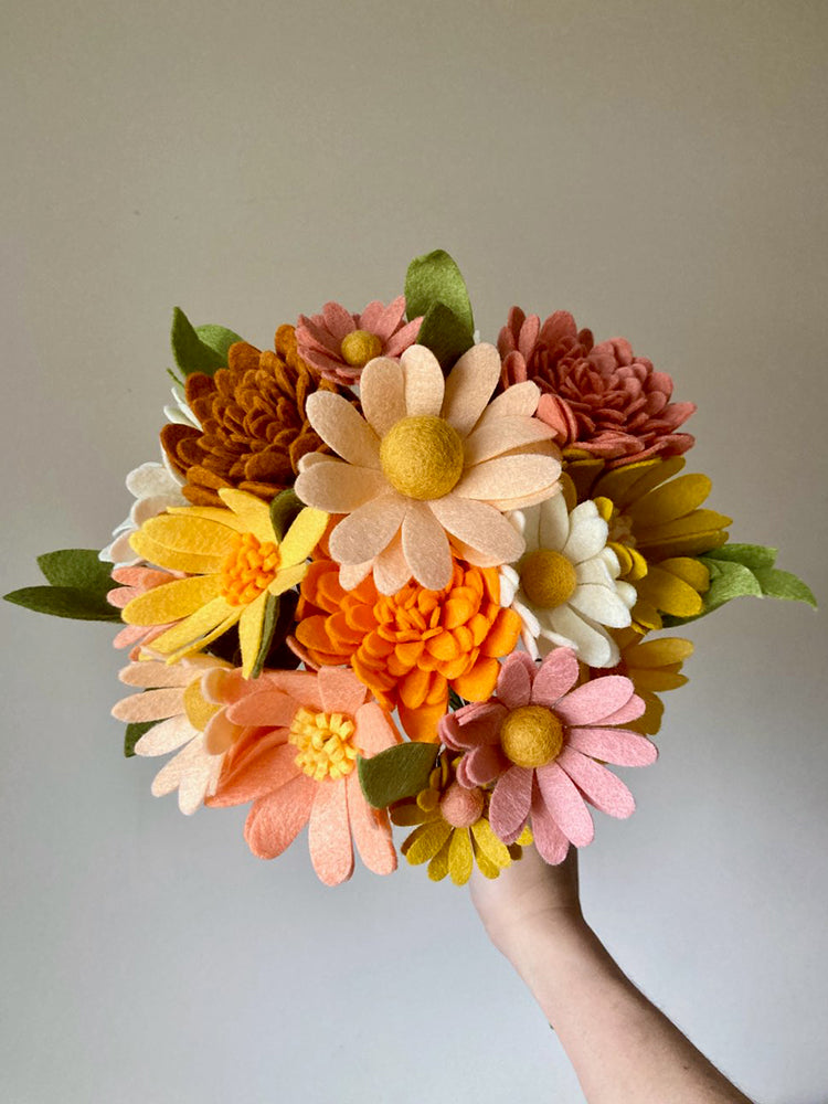Finished daisy and chrysanthemum bouquet