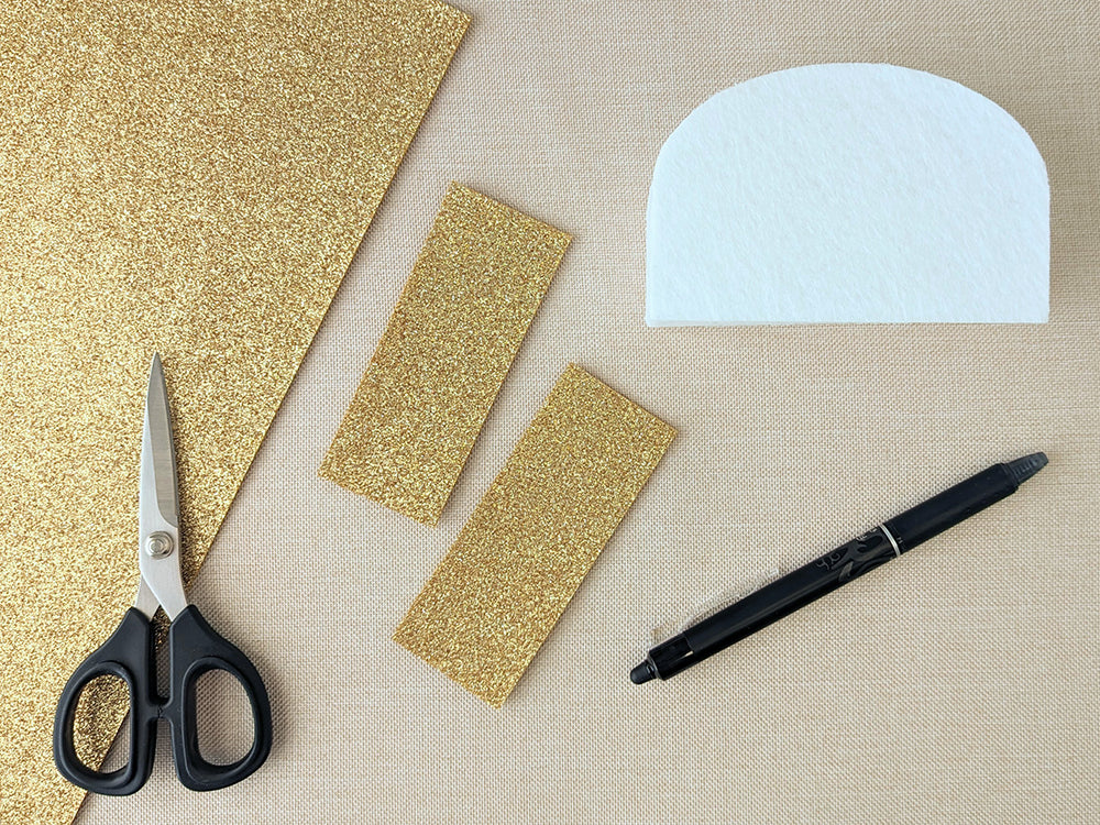 Cutting glitter felt for vase sides