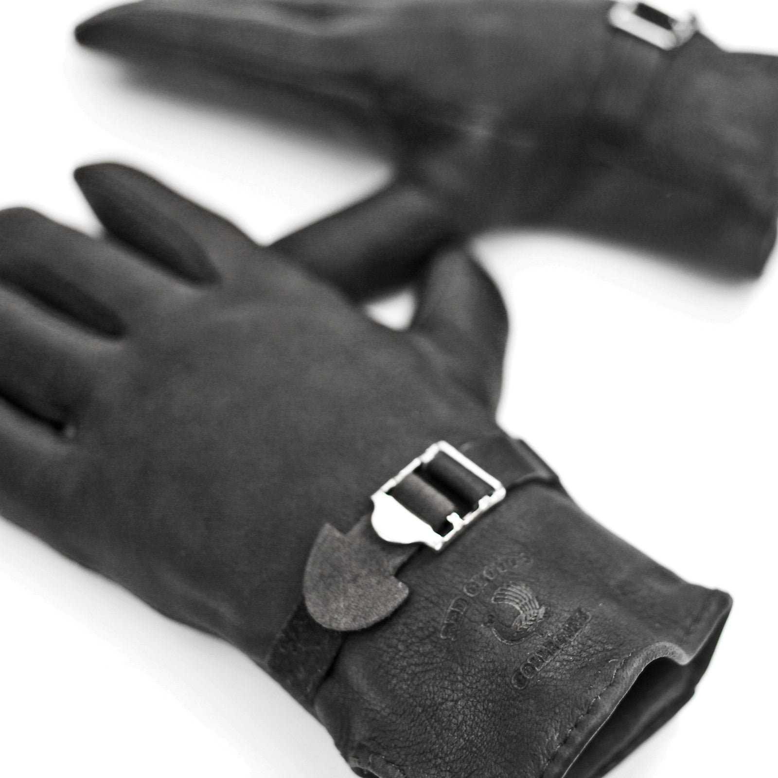 The Dirt Gloves Carbon/Kevlar – CD Shop