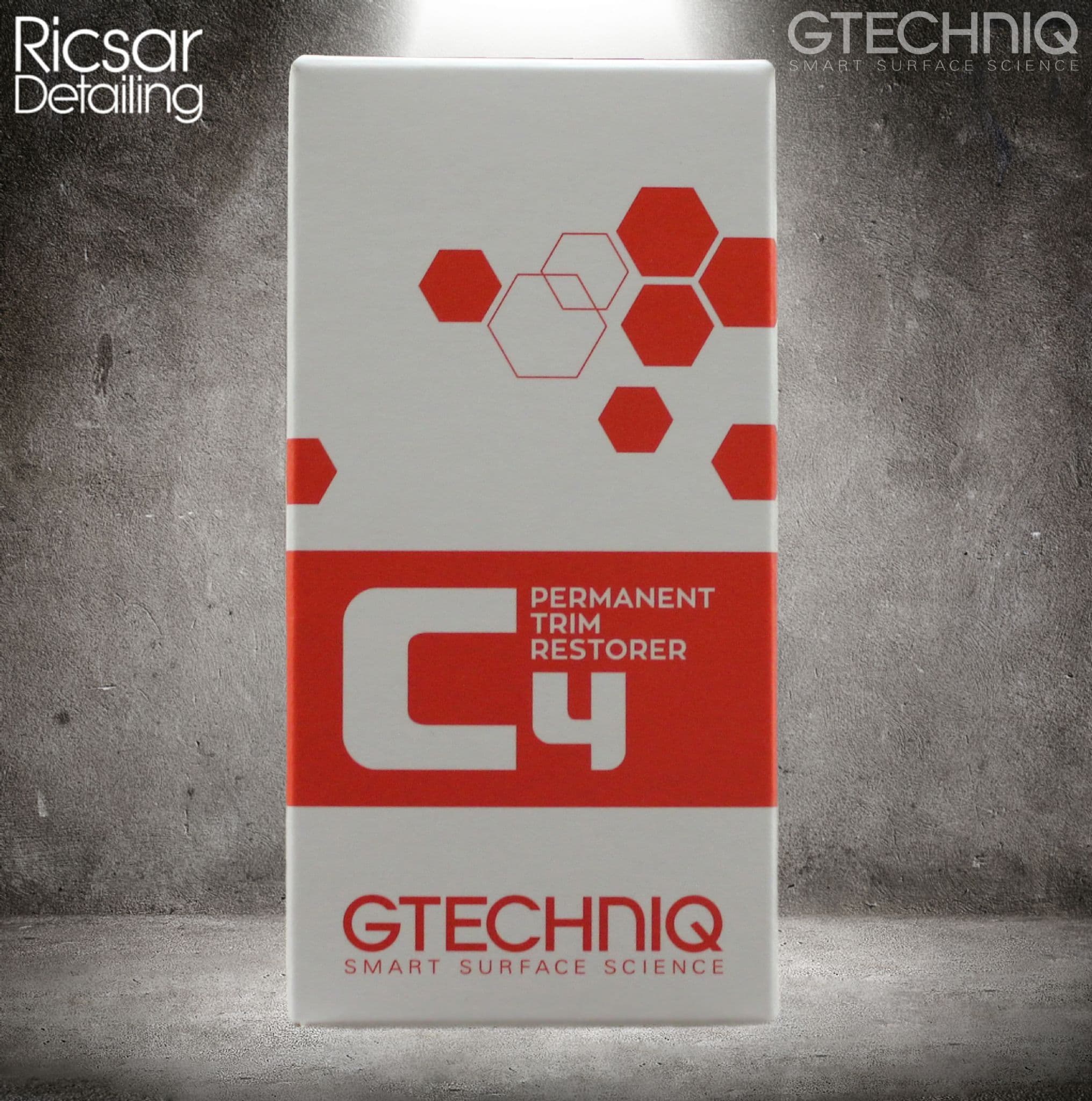 Gtechniq C4 Permanent Trim Restorer - 15 ml