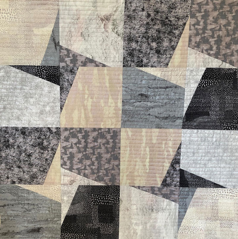 Stella quilt pattern sewn by Christine Vinh using half of a Pearl Light Fat Quarter bundle