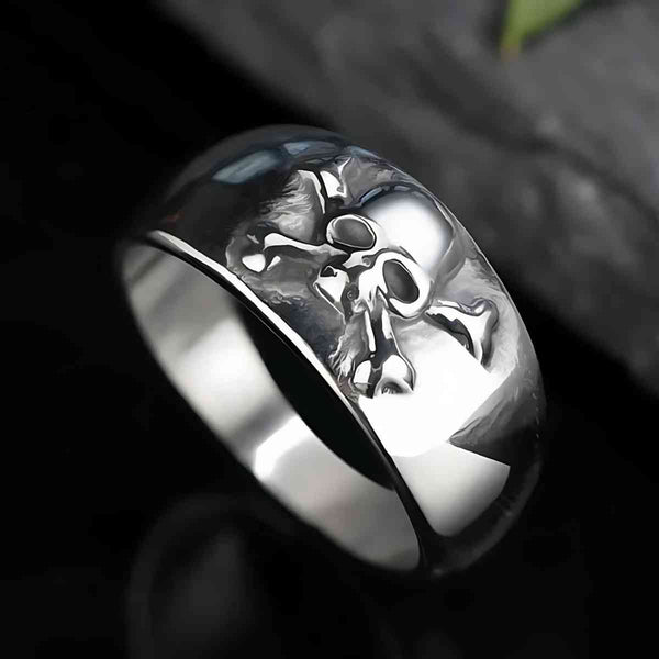 Skull and Crossbones Ring Xenos Jewelry