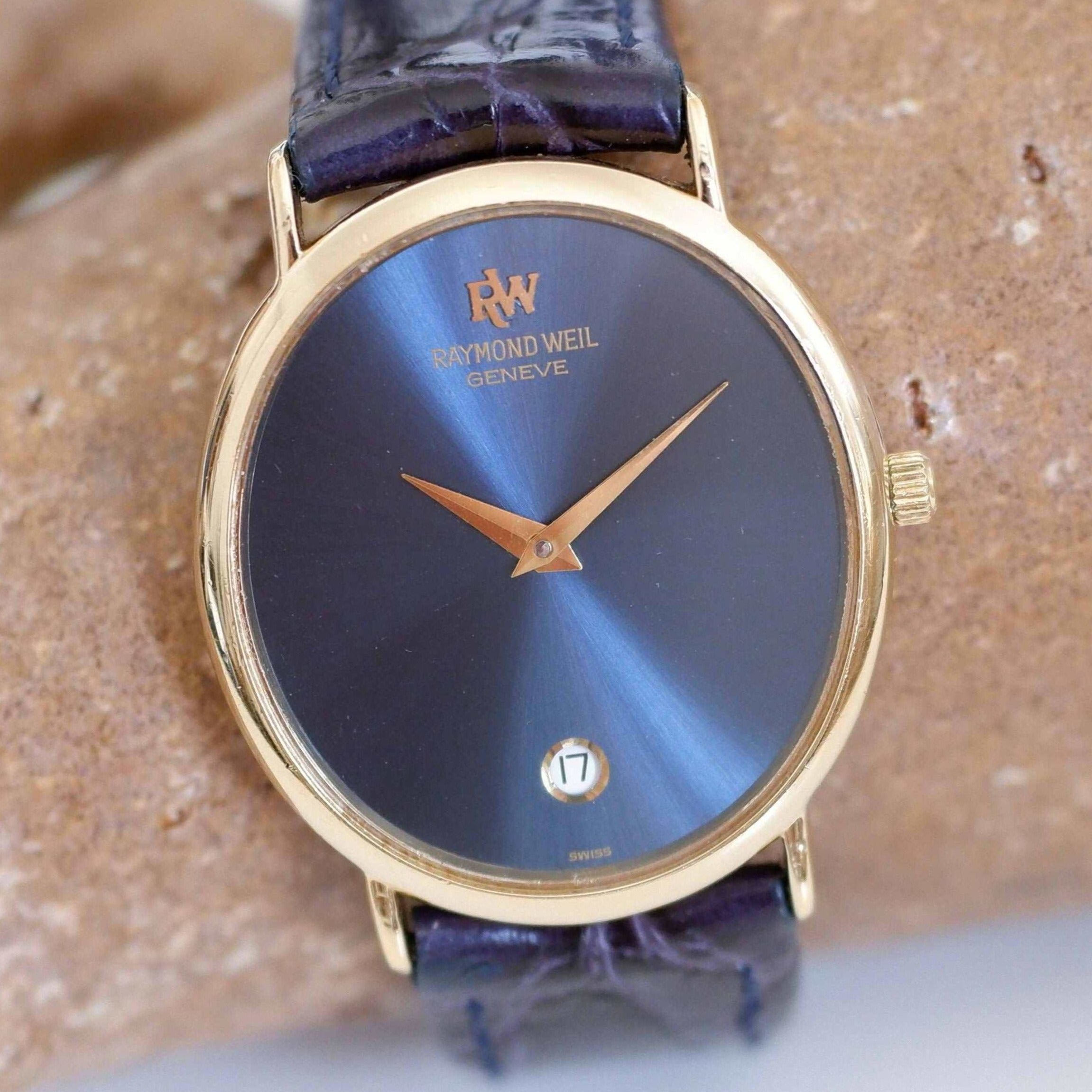 image of Raymond Weil Watch: Vintage Ladies 90s Golden Oval Style with Blue Sunburst Dial