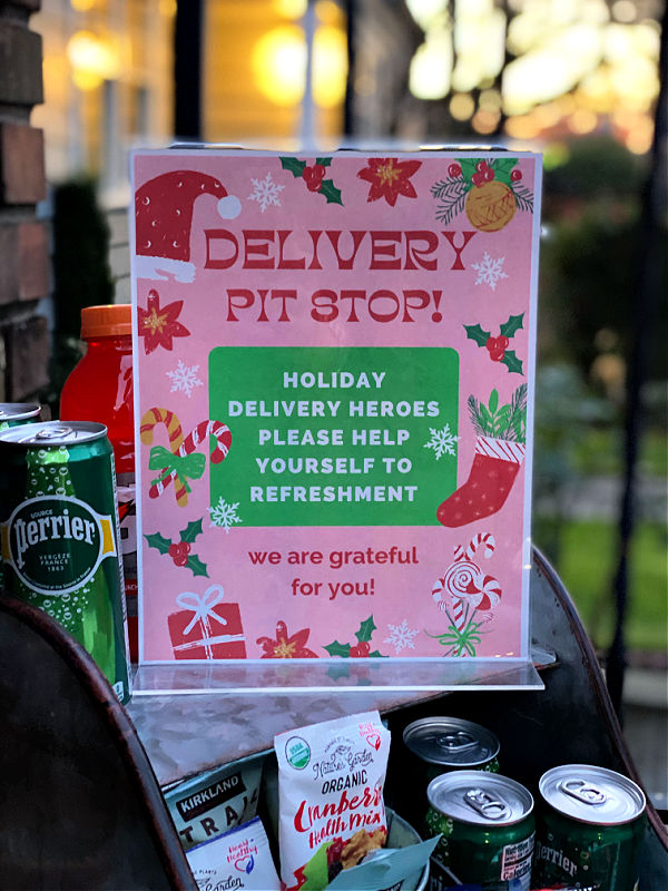Photo of holiday printable to thank delivery drivers