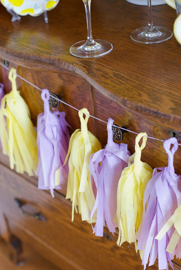 Click through to see how I hosted a lavender and lemon tea party for summer fun | Lavender and Lemon | Baby shower ideas | Wedding shower ideas | SatsumaDesigns.com #lavender #lemon #partyplanning