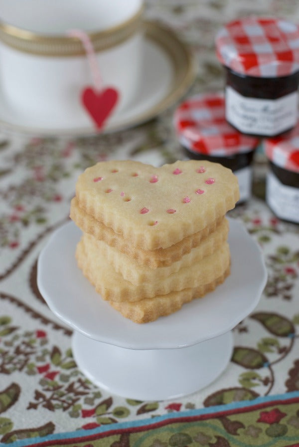 Click through to try my shortbread cookie hearts recipe to celebrate with your Valentine | SatsumaDesigns.com #valentine #valentinesday #dessert #cookies #recipes