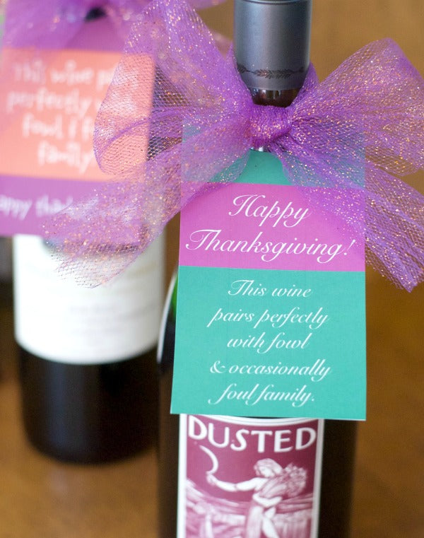 Canadian Thanksgiving and US Thanksgiving wine bottle gift tags | Free Printable | Funny gift tags | SatsumaDesigns.com #printables