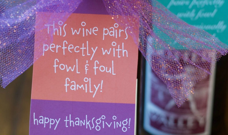 Canadian Thanksgiving and US Thanksgiving wine bottle gift tags | Free Printable | Funny gift tags | SatsumaDesigns.com #printables