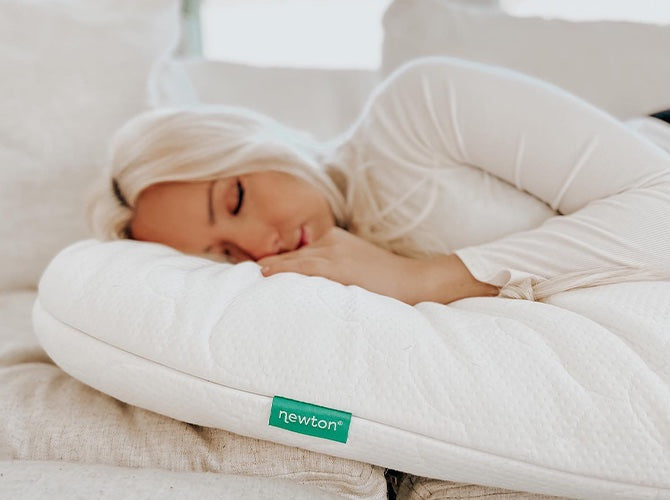 How to Use a Pregnancy Pillow