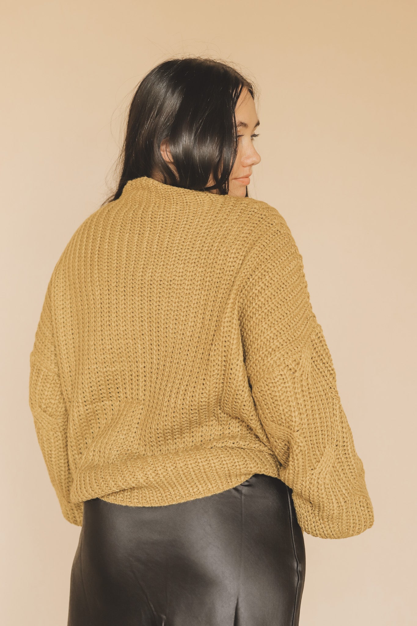 VERBENA CABLE KNIT SWEATER