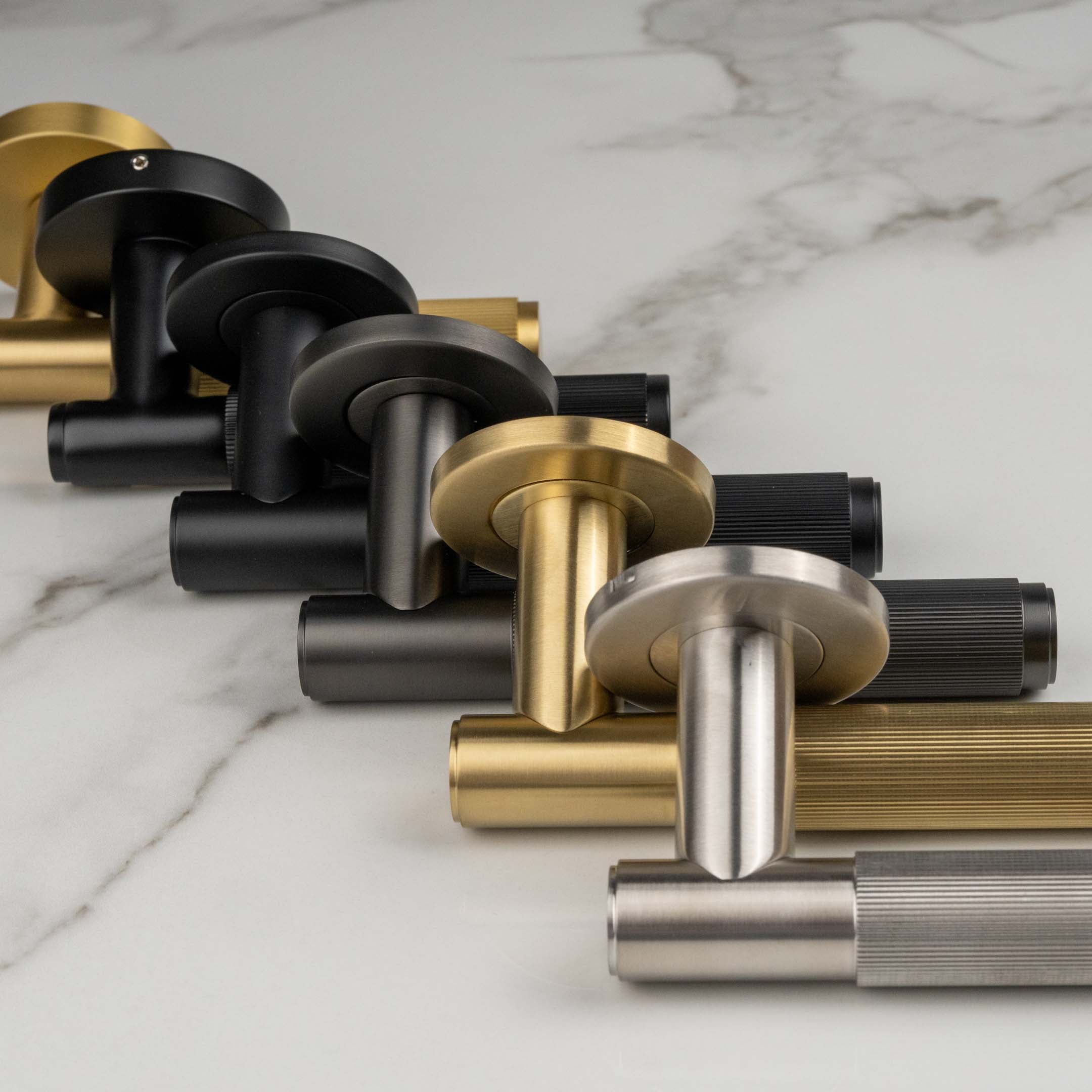 Lines T lever on round rose satin brass