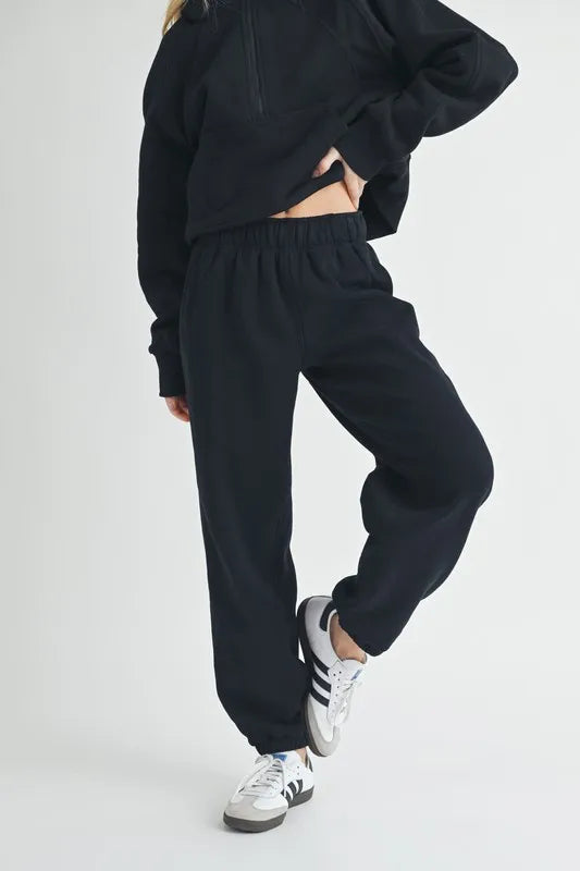 Aemi+Co Drawstring Elastic Waist Joggers
