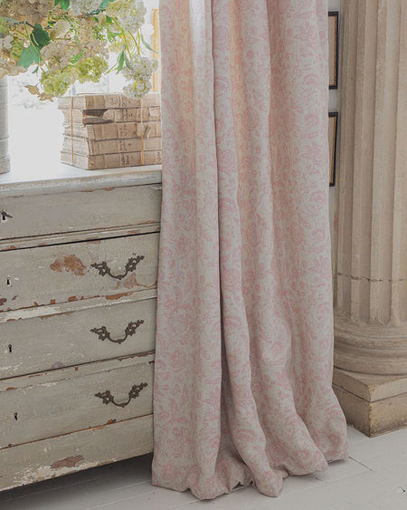 306770F-01L TOILE DES ROSES Pinks on Pale Pink on Linen Quadrille