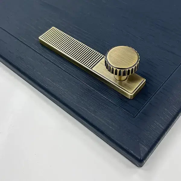Lined Knob & Backplate Handle Antique Brass