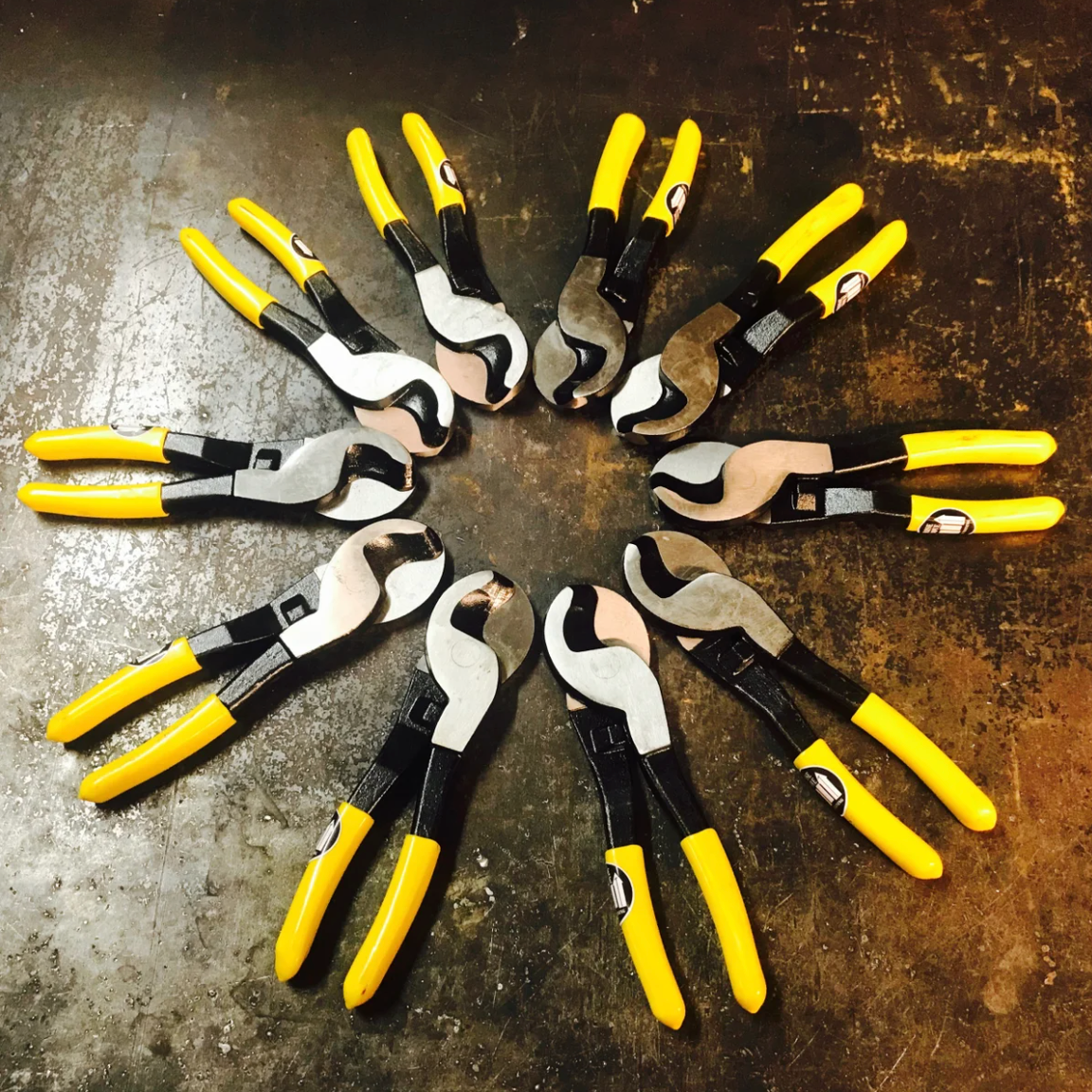 BULK-RATE Pocket Survival Cutters