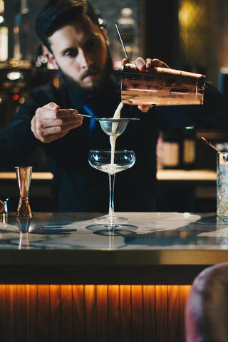 bartending garnish cocktails