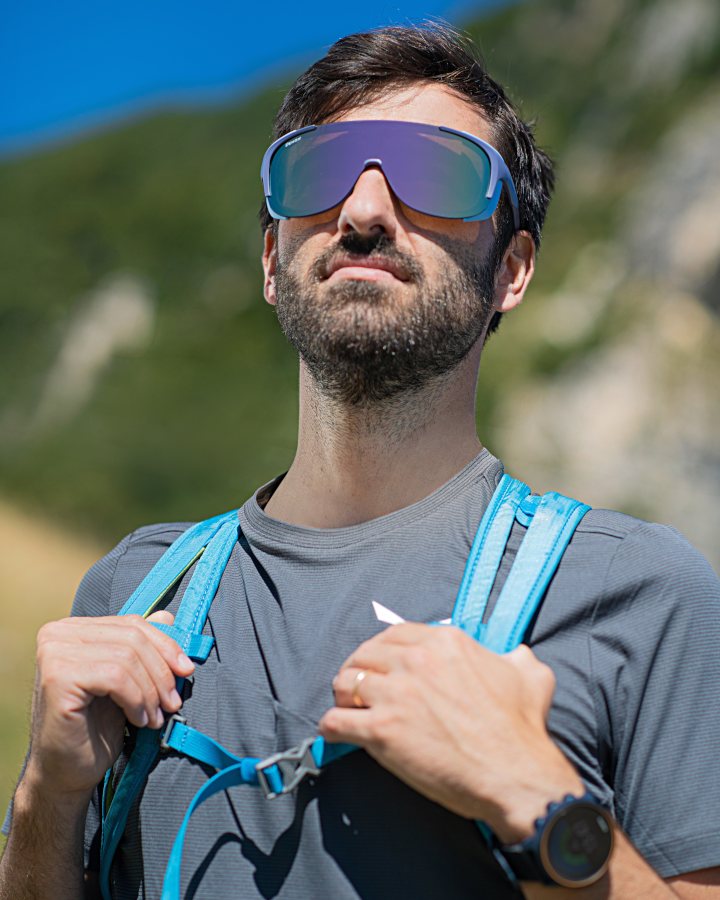 Occhiale da montagna da uomo a mascherina lente specchiata modello STUBAIER PLUS con protezione laterale dalla luce