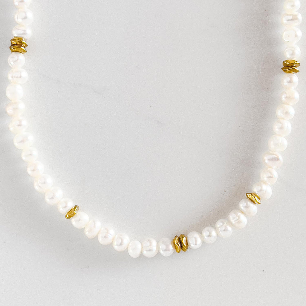 Poppy Finch 14kt Yellow Gold Spaced Pearl Necklace - Farfetch