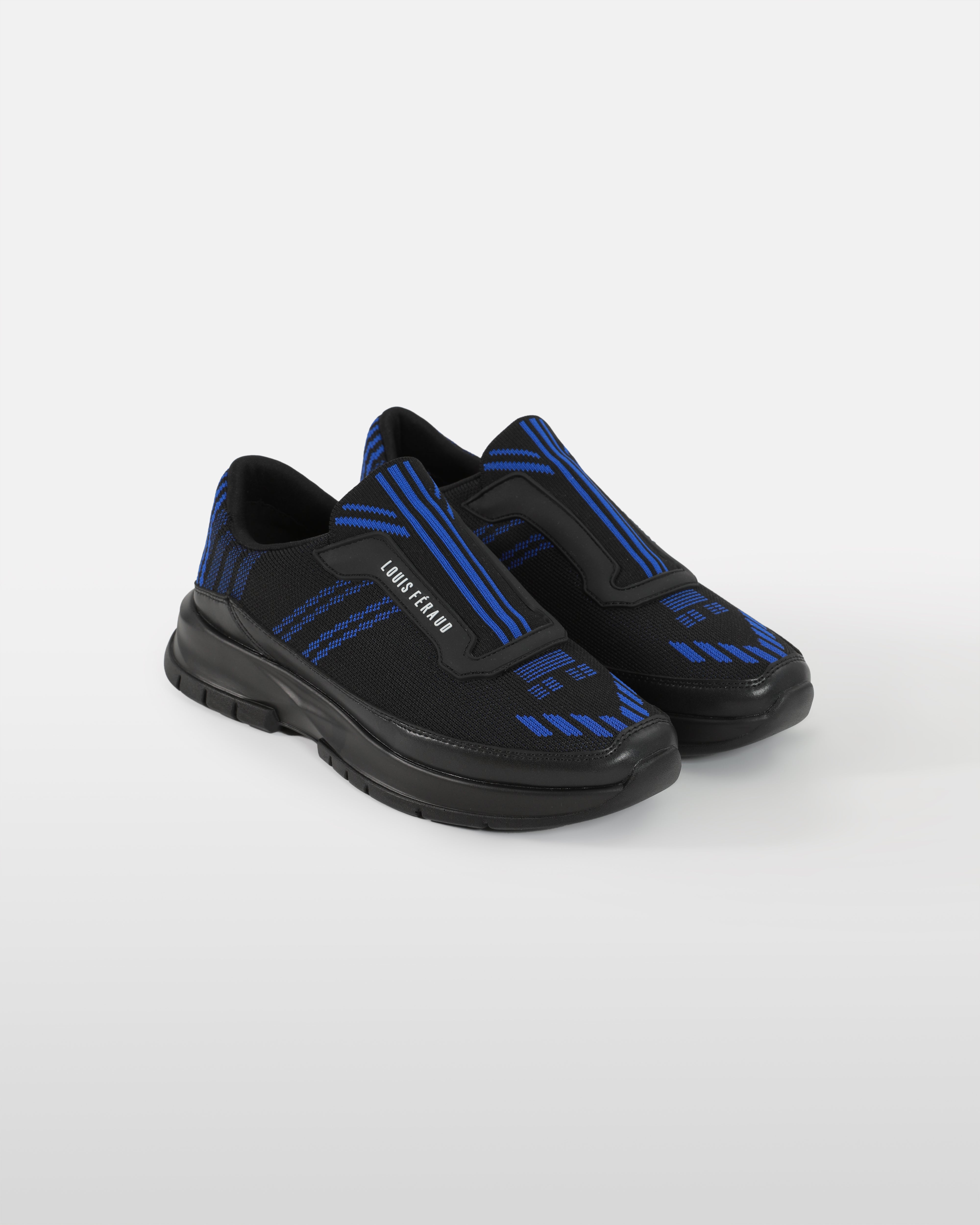 Louis Feraud, Shoes, Louis Feraud Black Suede Heels 5 2 B