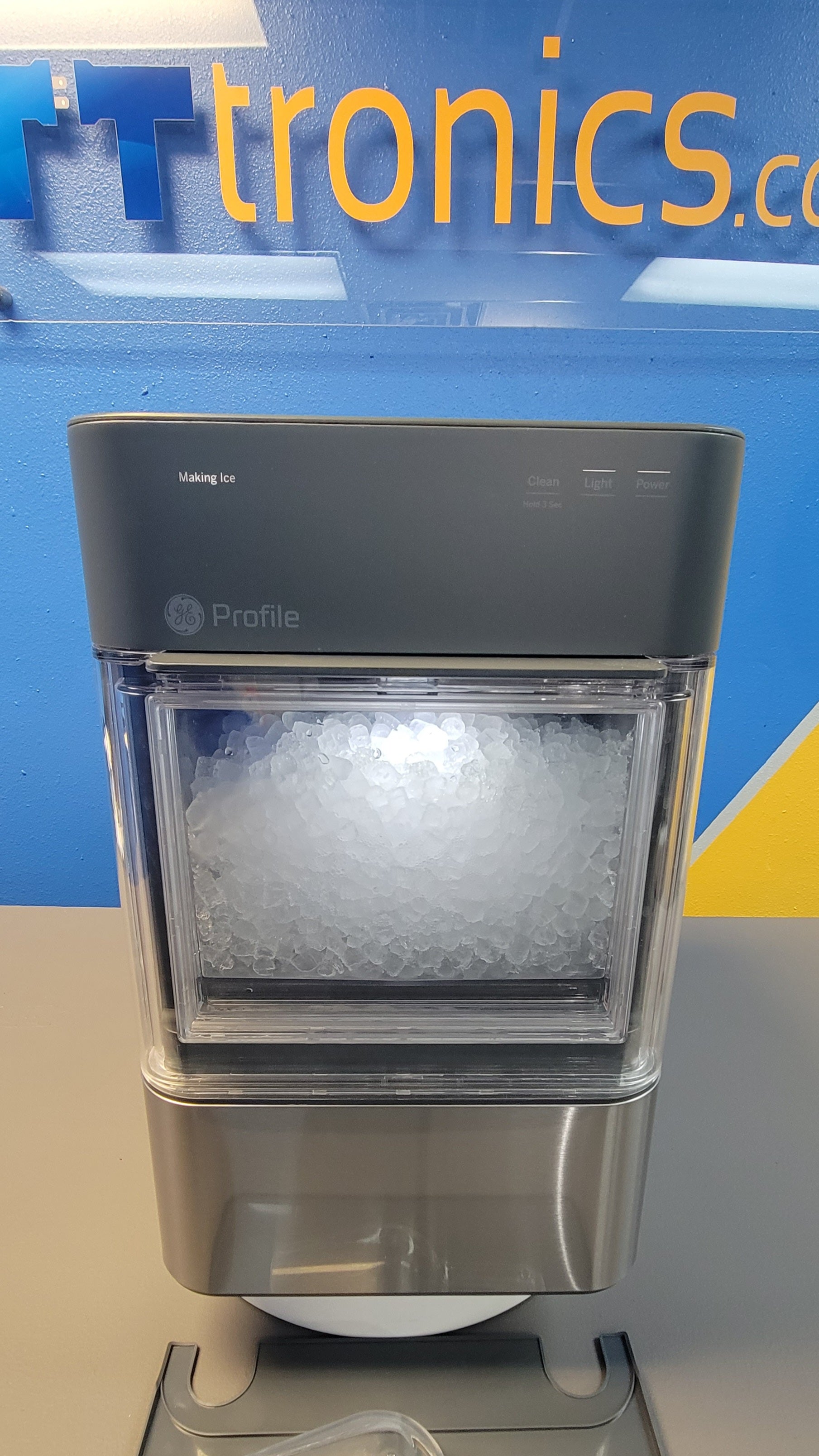 GE Profile - Opal 2.0 38 lb. Portable Ice maker with Nugget Ice Production and Built-In WiFi - Stainless Steel (Used Like New)