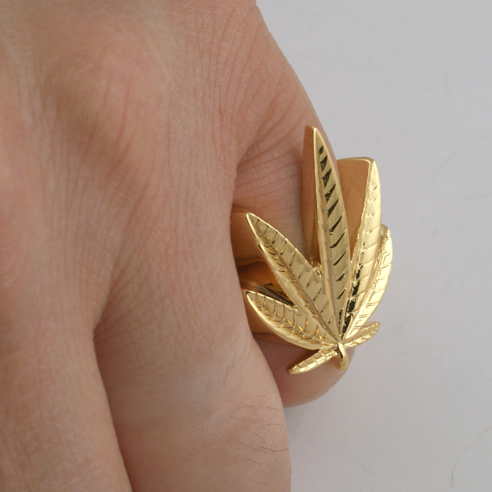 18K Gold 3D Plain Marijuana Leaf Ring 