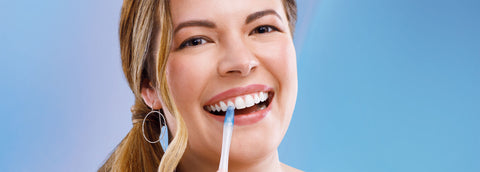 Un lápiz blanqueador dental tiene poco tiempo de contacto con el diente