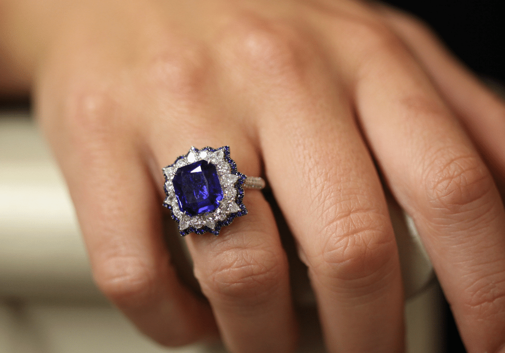 Caring for your engagement ring - Violet gemstone -