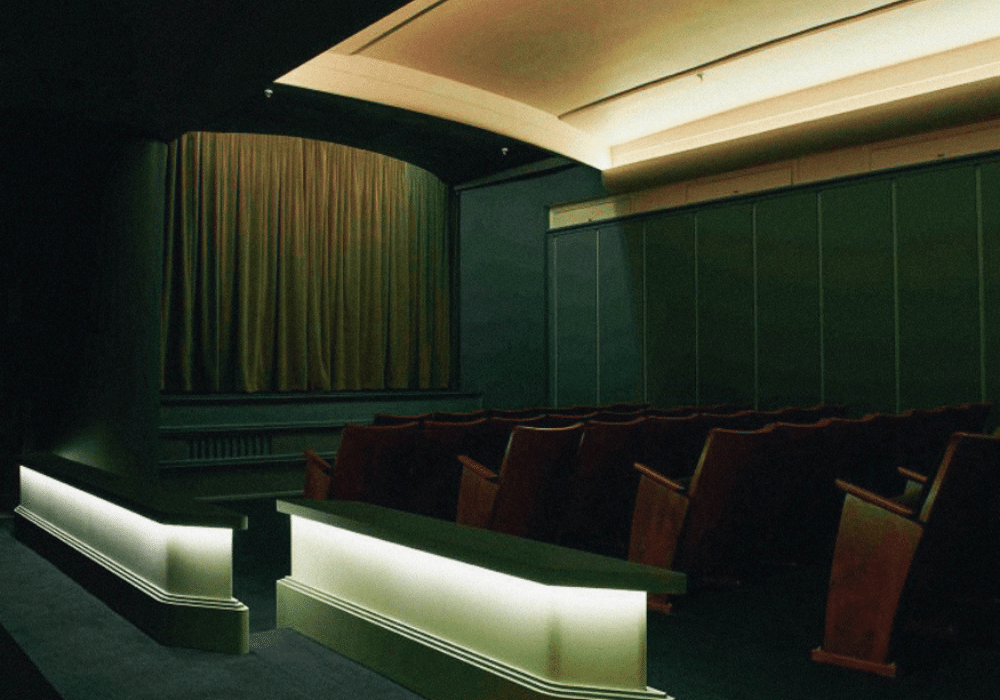 The Most Romantic Proposal Locations in Sydney -Golden Age Cinema -