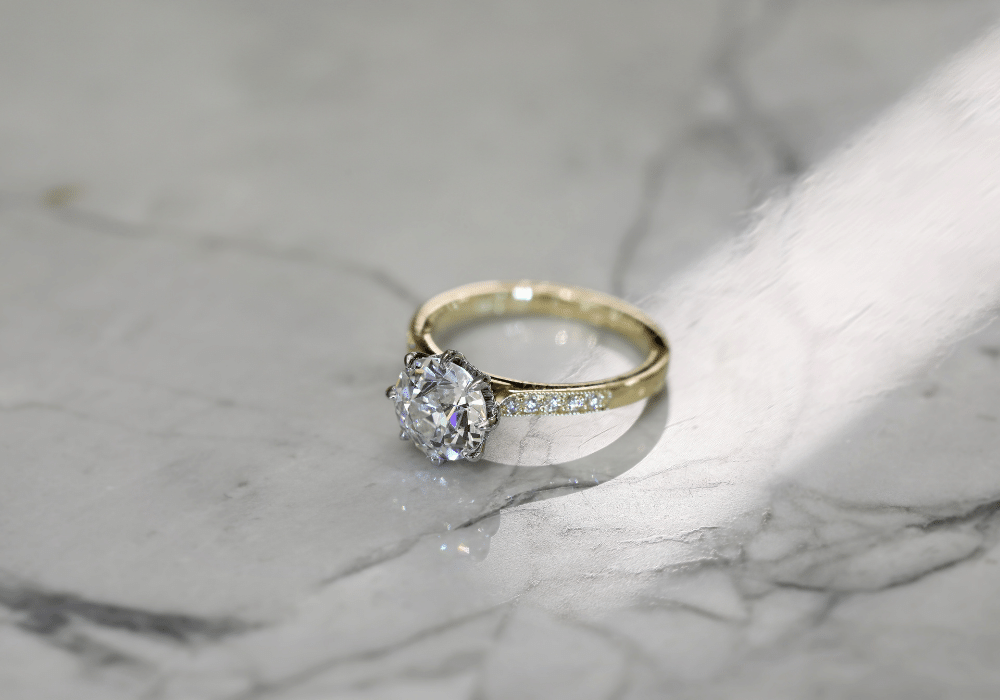 Timeless Love, contemporary style - Diamond ring -