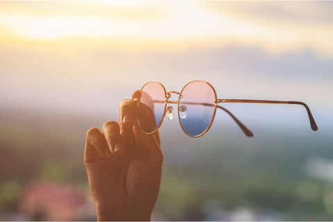 óculos de sol com lente polarizada azul