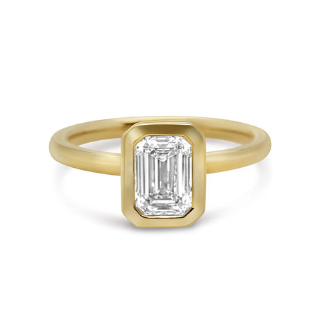 Medeum Bezel diamond ring by Ronan Campbell at Designyard contemporary jewellery gallery Dublin Ireland