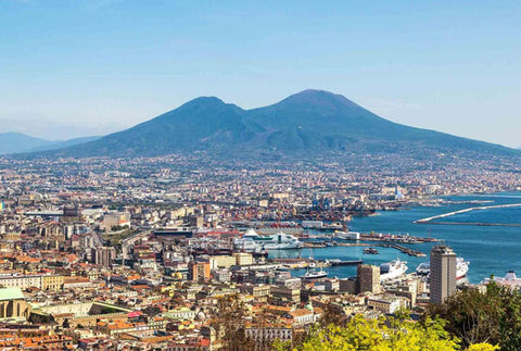 Vesuvius volcano today and it's threat and danger